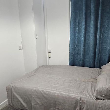 לונדון Luxury 2 Bedrooms Flat Leytonstone מראה חיצוני תמונה