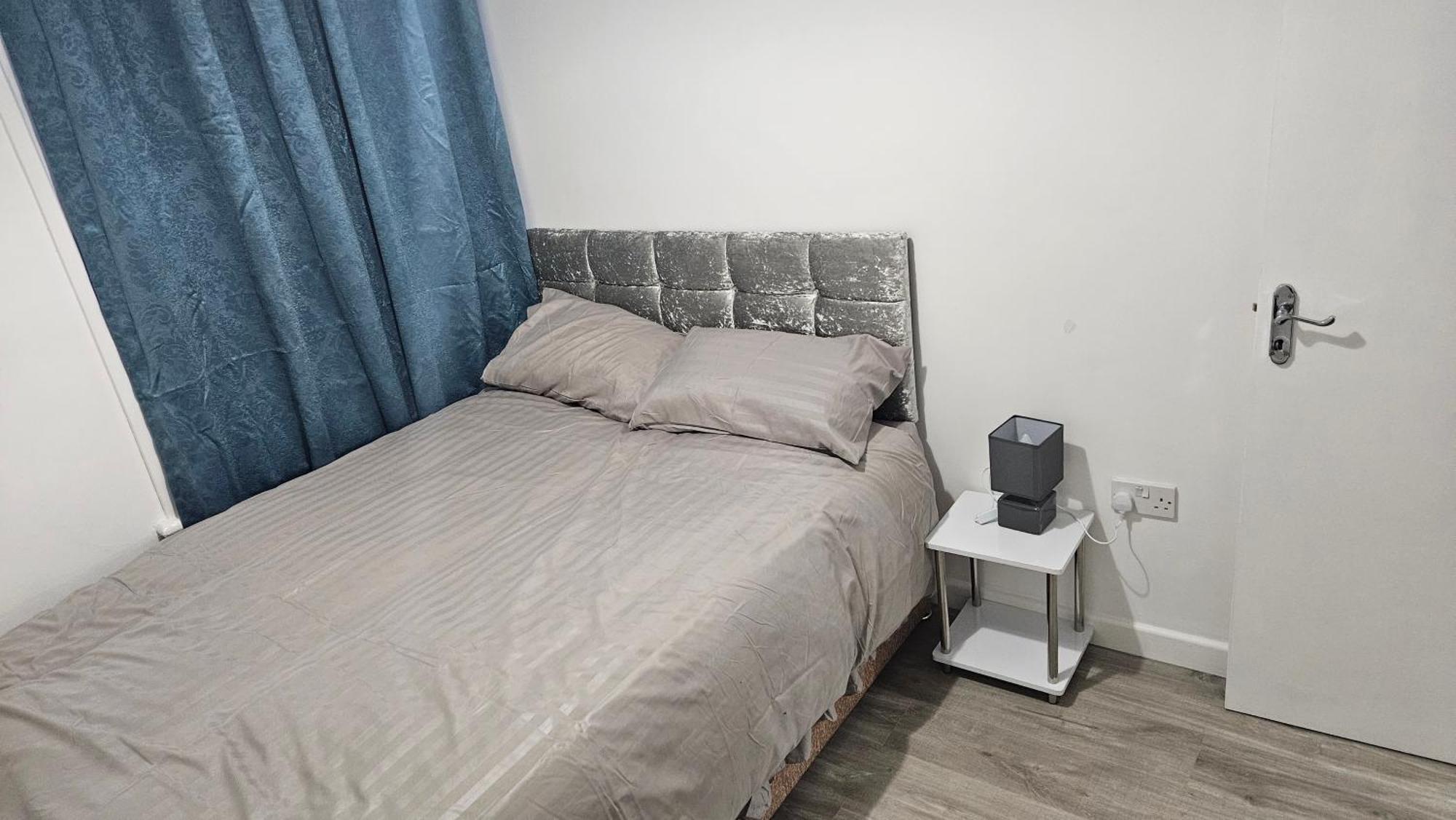 לונדון Luxury 2 Bedrooms Flat Leytonstone מראה חיצוני תמונה